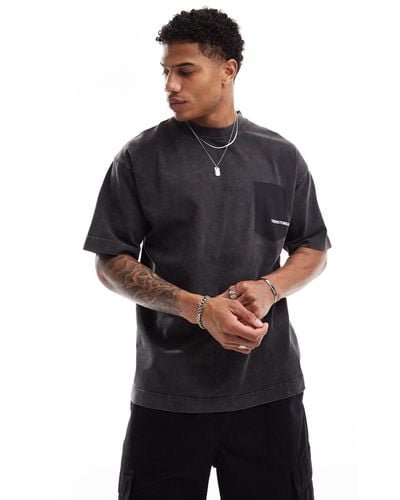 The Couture Club Washed Pocket Detail T-shirt - Black