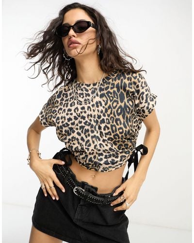 AllSaints Mira - t-shirt con stampa leopardata e allacciatura regolabile - Nero
