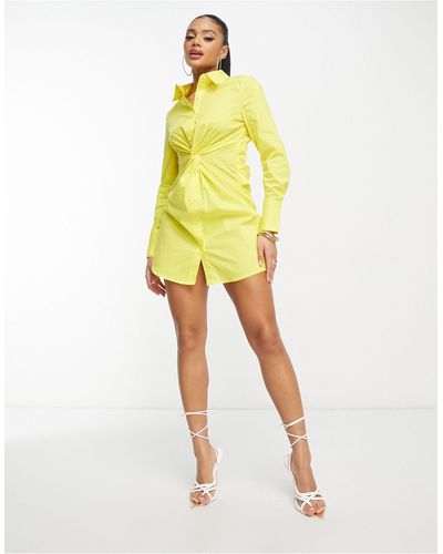 Something New Vestido camisero amarillo luminoso con abertura