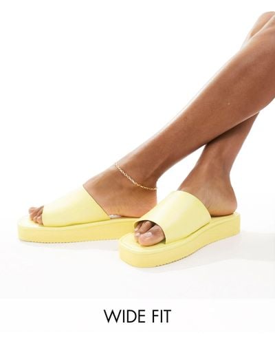 London Rebel London Rebel Wide Fit Flatform Nineties Sandals With Square Toe - Yellow