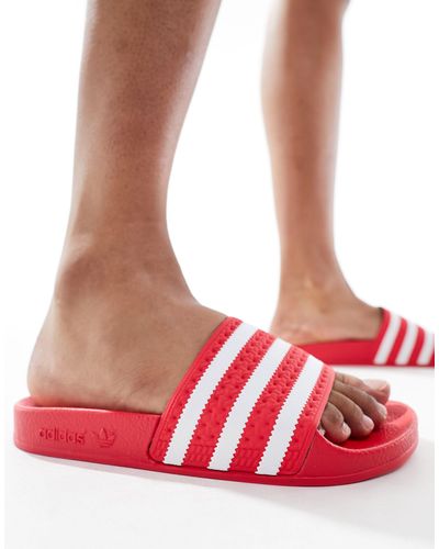 adidas Originals Adilette - sliders rosso corallo