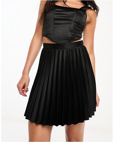 Closet Pleated Mini Skirt - Black