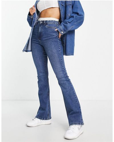 New Look Jean bootcut évasé à taille haute - moyen délavé - Bleu