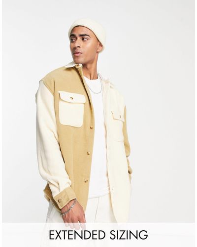 ASOS – oversize-hemd aus fleece mit patchwork-einsätzen - Natur
