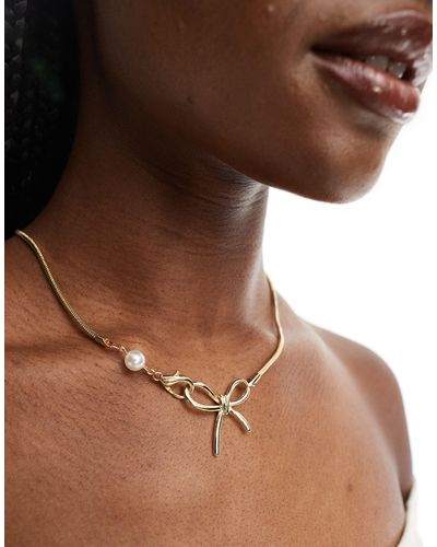Pieces Faux Pearl And Bow Detail Necklace - Brown