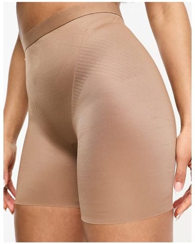 Spanx – thinstincts 2.0 – konturierende girl-shorts - Natur