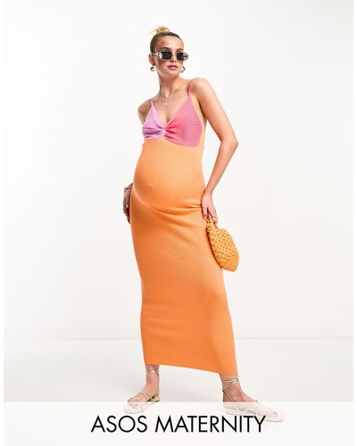 ASOS Asos Design Maternity - Gebreide Maxi-jurk Met Gedraaide Voorkant En Kleurvlakken - Oranje