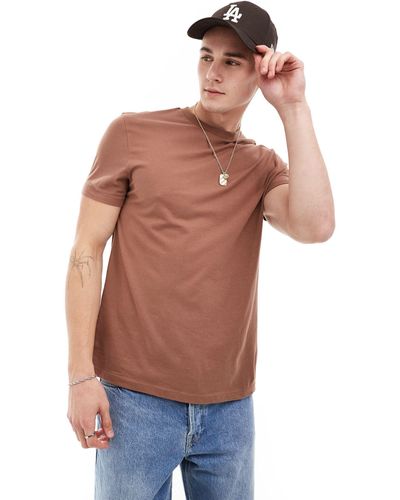 ASOS – braunes t-shirt mit rundhalsausschnitt - Mehrfarbig