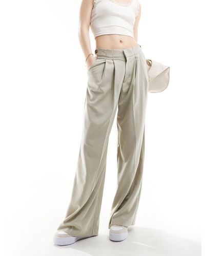 Pull&Bear Wide Leg Double Pleat Tailored Trouser - Natural