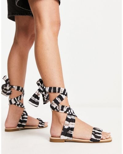 South Beach – stoff-sandale zum binden mit zebramuster - Weiß