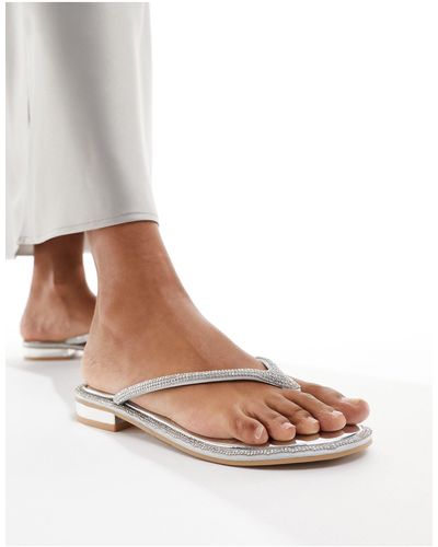 SIMMI Simmi london wide fit– havanah – verzierte flache sandalen - Weiß