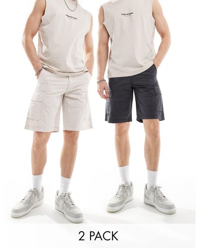 Jack & Jones Confezione da 2 paia di pantaloncini cargo chiaro e scuro - Bianco