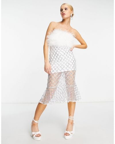 Amy Lynn Vestido midi con diseño enrejado plateado en la falda y escote bardot - Blanco