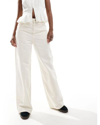 Mango – oversize-jeans mit geradem schnitt - Weiß