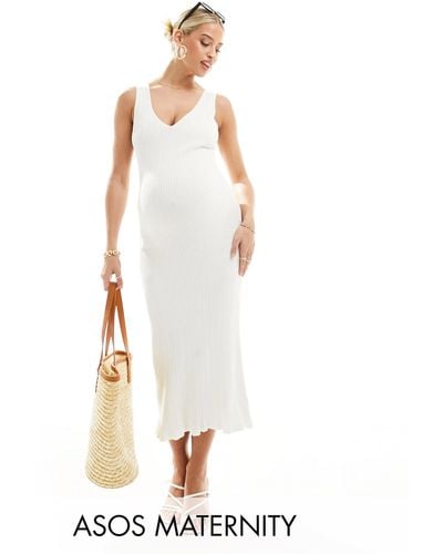 ASOS Asos design maternity - robe longueur mollet à col v et bretelles - crème - Blanc