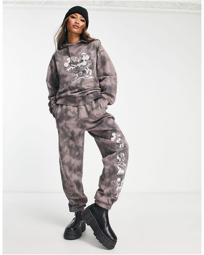 ASOS – punk mickey – oversize-jogginghose mit dunklem batikmuster und lizenziertem grafikprint, kombiteil - Weiß