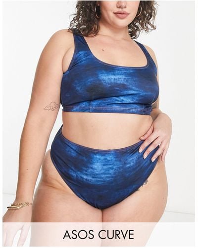 ASOS Asos Design Curve - Cropped Bikinitop Met Lage, Vierkante Hals En Tie-dye Print - Blauw