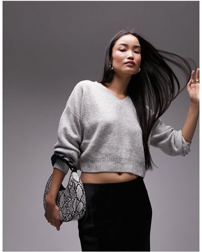 TOPSHOP Knitted Crop V-neck Sweater - Gray