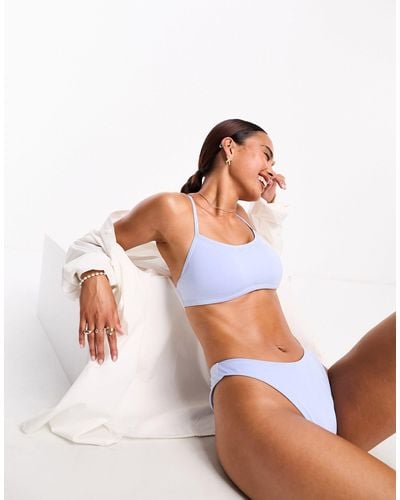 Nike Essentials - slip bikini azzurri - Bianco