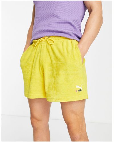 PUMA – skate – frottee-shorts - Gelb