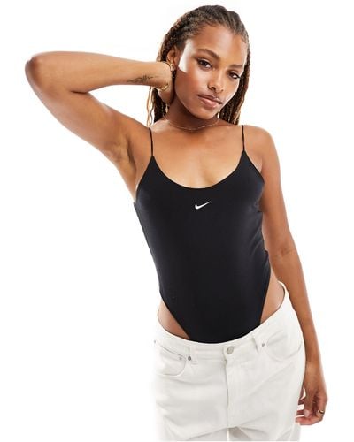 Nike – anzug mit camisole-body aus em strickmaterial - Schwarz