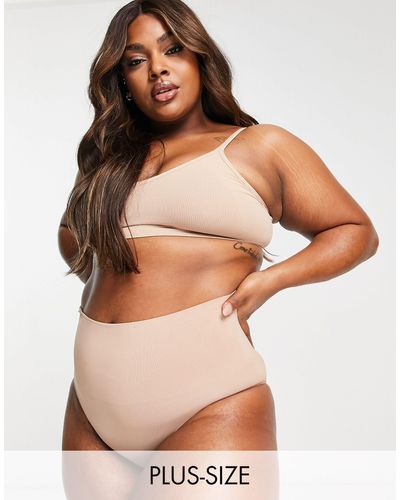 Spanx Curve Seamless Contouring Brief - Natural