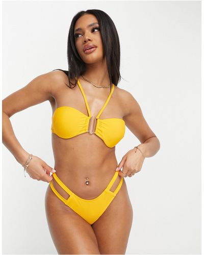 River Island Top bikini allacciato al collo con finiture oro - Arancione