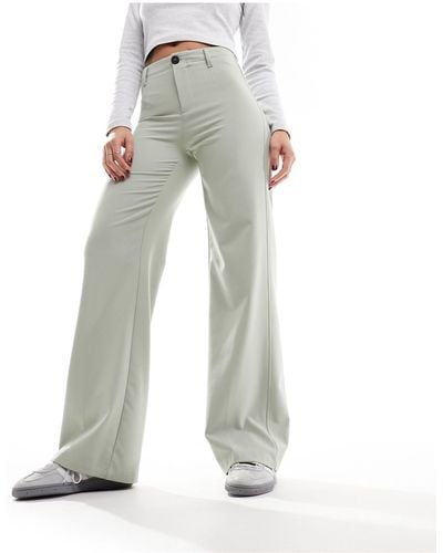 Bershka Pantalon ample à taille haute - pâle - Blanc
