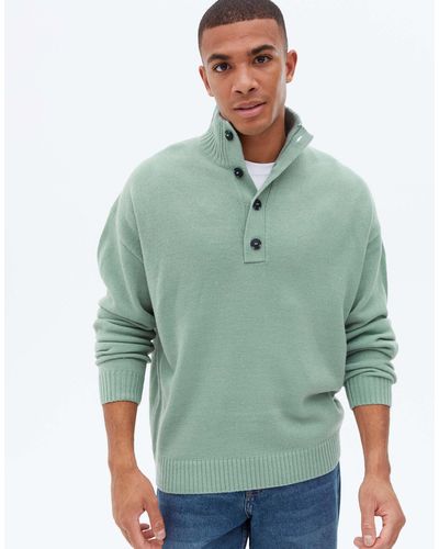 New Look Relaxed Funnel Neck Sweater With Button Detail - Green