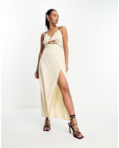 In The Style Exclusive Twist Detail Contrast Trim Maxi Dress - Natural