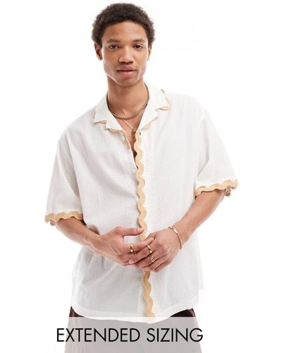 ASOS Short Sleeve Relaxed Revere Collar Seersucker Shirt With Wavy Detailing - White