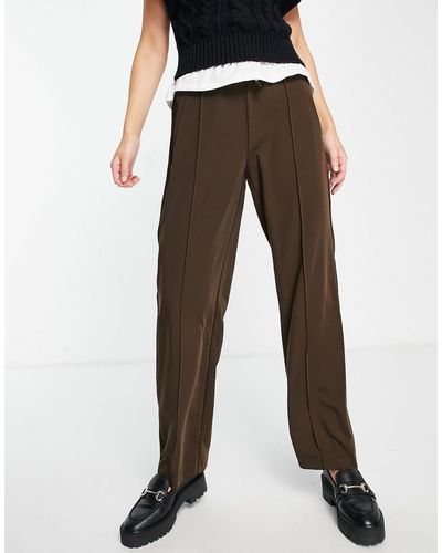ONLY Straight Leg Trouser With Waist Detail - Brown