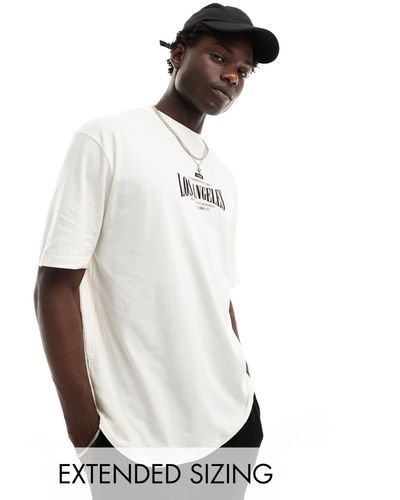ASOS T-shirt oversize avec imprimé ville à l'avant - cassé - Blanc