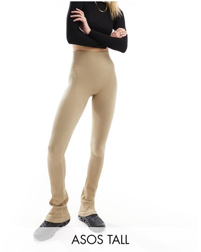 ASOS 4505 Tall - studio - leggings a zampa slim senza cuciture color caffellatte - Bianco