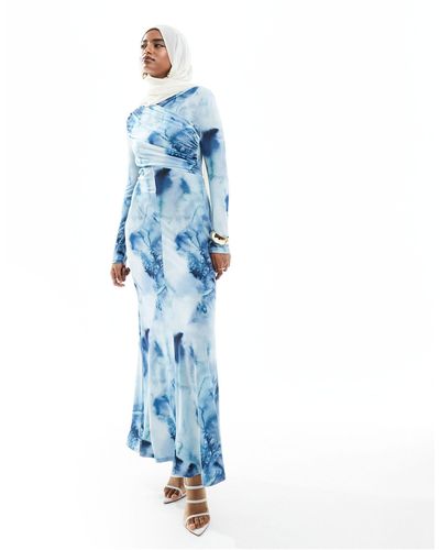 DASKA Robe longue croisée sur le devant à imprimé nuage - Bleu