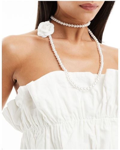 Reclaimed (vintage) Layered Pearl Necklace With Rose - White