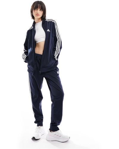 Épinglé par Marian Peña sur conjuntos  Survetement adidas femme, Tenue  adidas, Tenue addidas