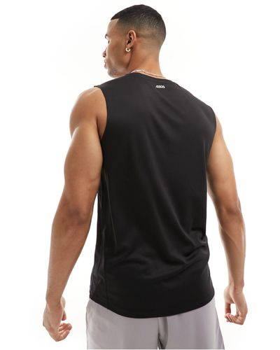 ASOS 4505 T-shirt da allenamento senza maniche nera ad asciugatura rapida con logo - Nero