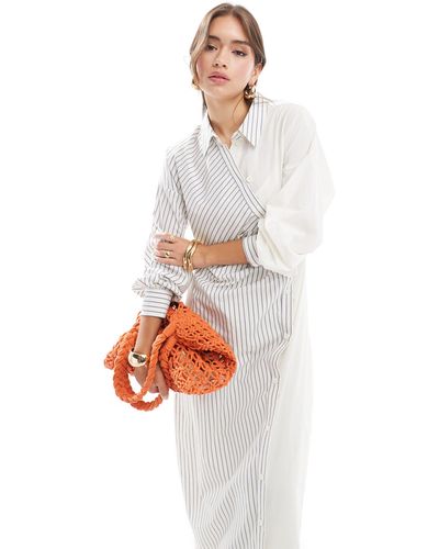 ASOS Vestido camisero largo color crema fruncido con diseño color block a rayas - Blanco