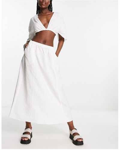 Monki Solid Jacquard Flower Midi Skirt - White