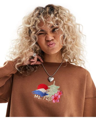 Daisy Street Washed Sweatshirt With Mount Fuji Chest Embroidery - Brown