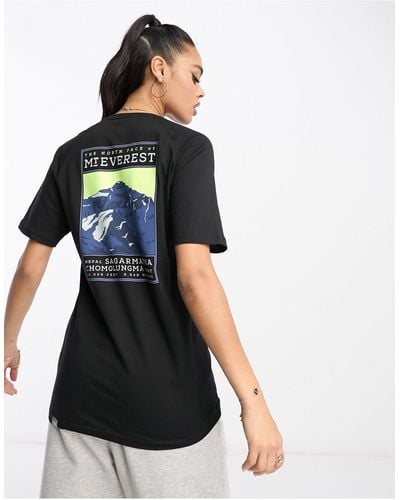 The North Face Faces Everest - Boyfriend T-shirt Met Print Op - Zwart