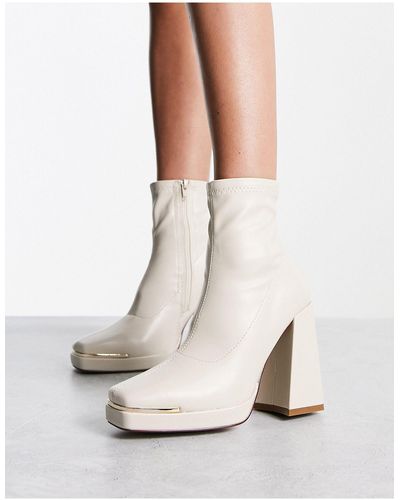 Truffle Collection Platform Square Toe Boots With Trim - White
