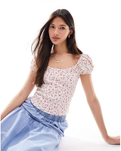 Miss Selfridge Top milkmaid con stampa floreale a coste - Bianco