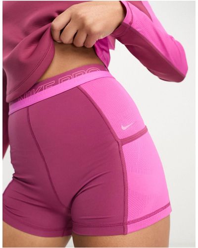 Nike Nike pro training – femme dri-fit – knapp geschnittene shorts - Pink