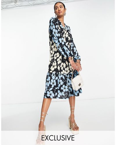 Y.A.S Exclusivité - robe mi-longue à col oversize - imprimé à grosses fleurs - Bleu