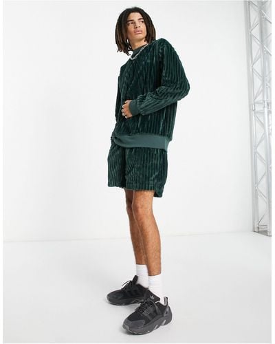 adidas Originals – adicolor contempo – shorts - Grün