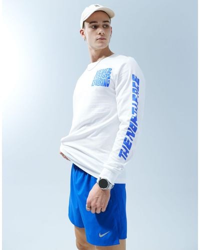 The North Face Mountain - maglietta a maniche lunghe bianca con stampa grafica - Blu