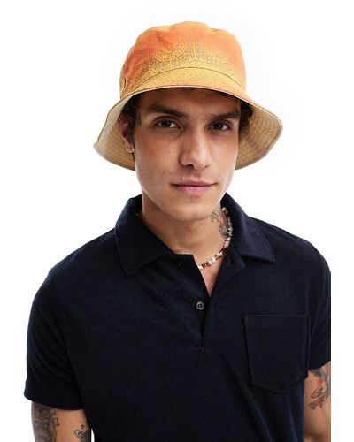 ASOS Cappello Da Pescatore Double-Face Da Festival Écru E Con Stampa Sfumata - Blu