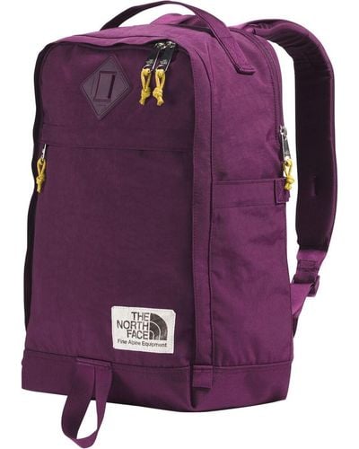 The North Face Berkeley 16L Daypack Currant/ Silt - Purple